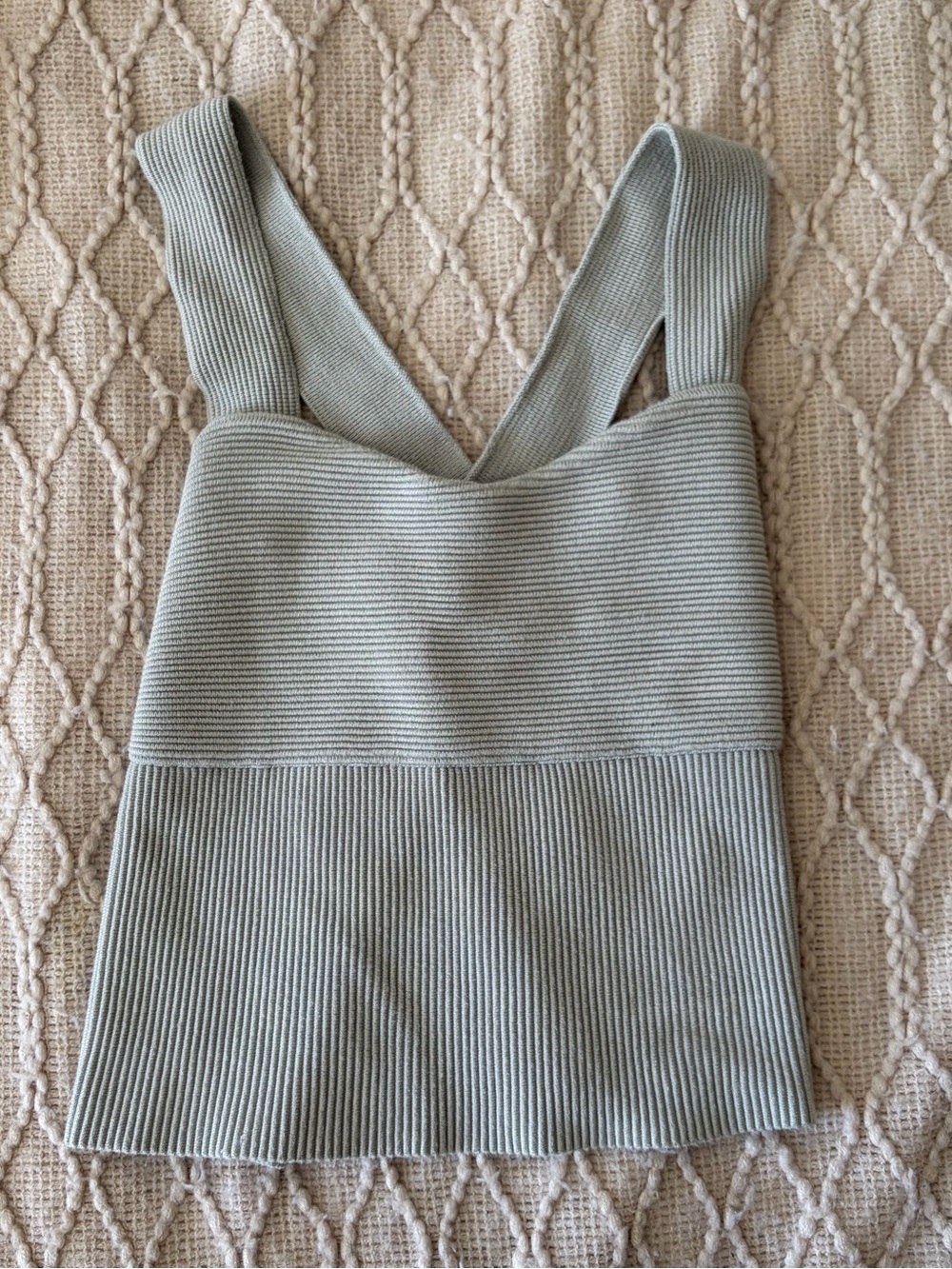 A&F Ribbed V-Neck Tank Top in Light Gray / Blue